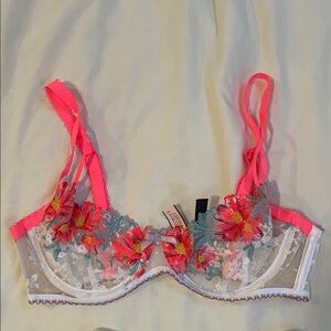 NWT For Love & Lemons x VS Floral Lace Bra